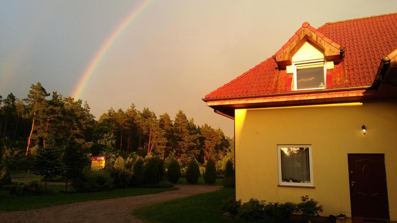 Pokoje Goscinne Przylesie Łobez Esterno foto